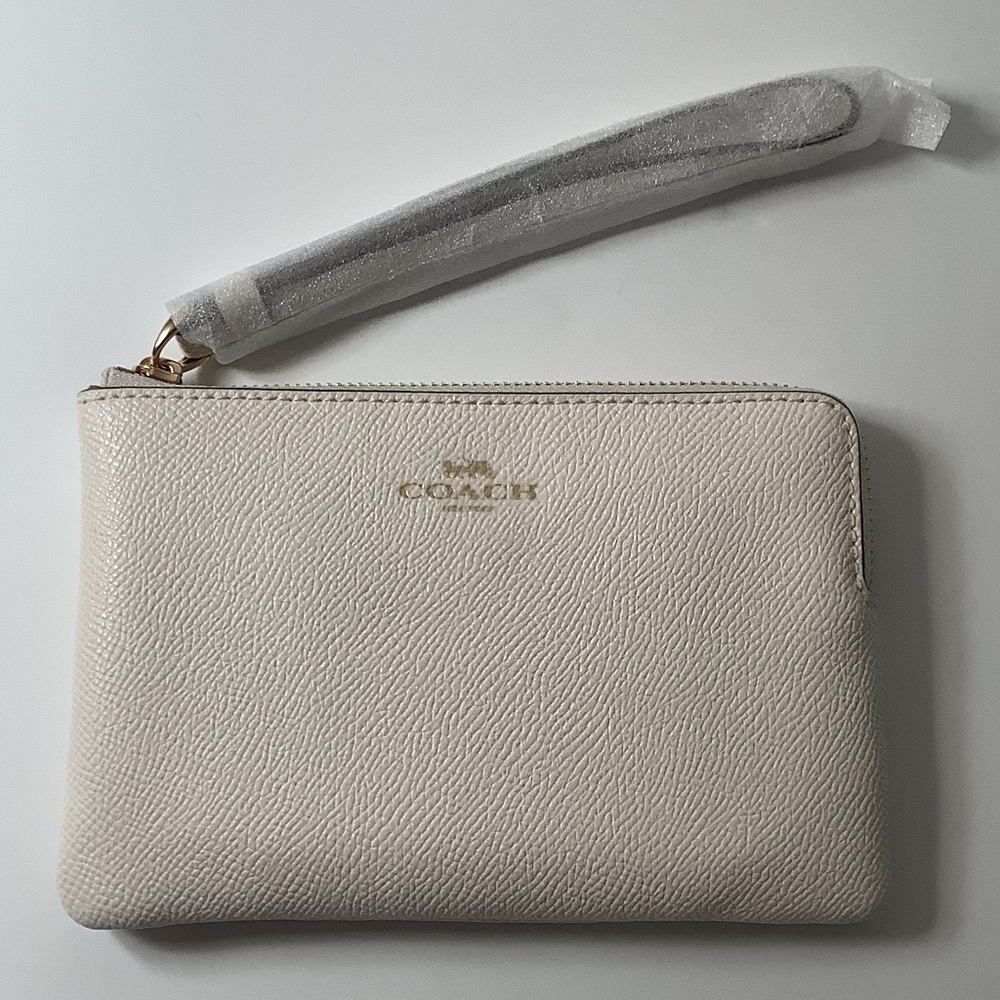 COACH Chalk Creme Leather Corner Zip Wristlet Wallet Clutch NWT